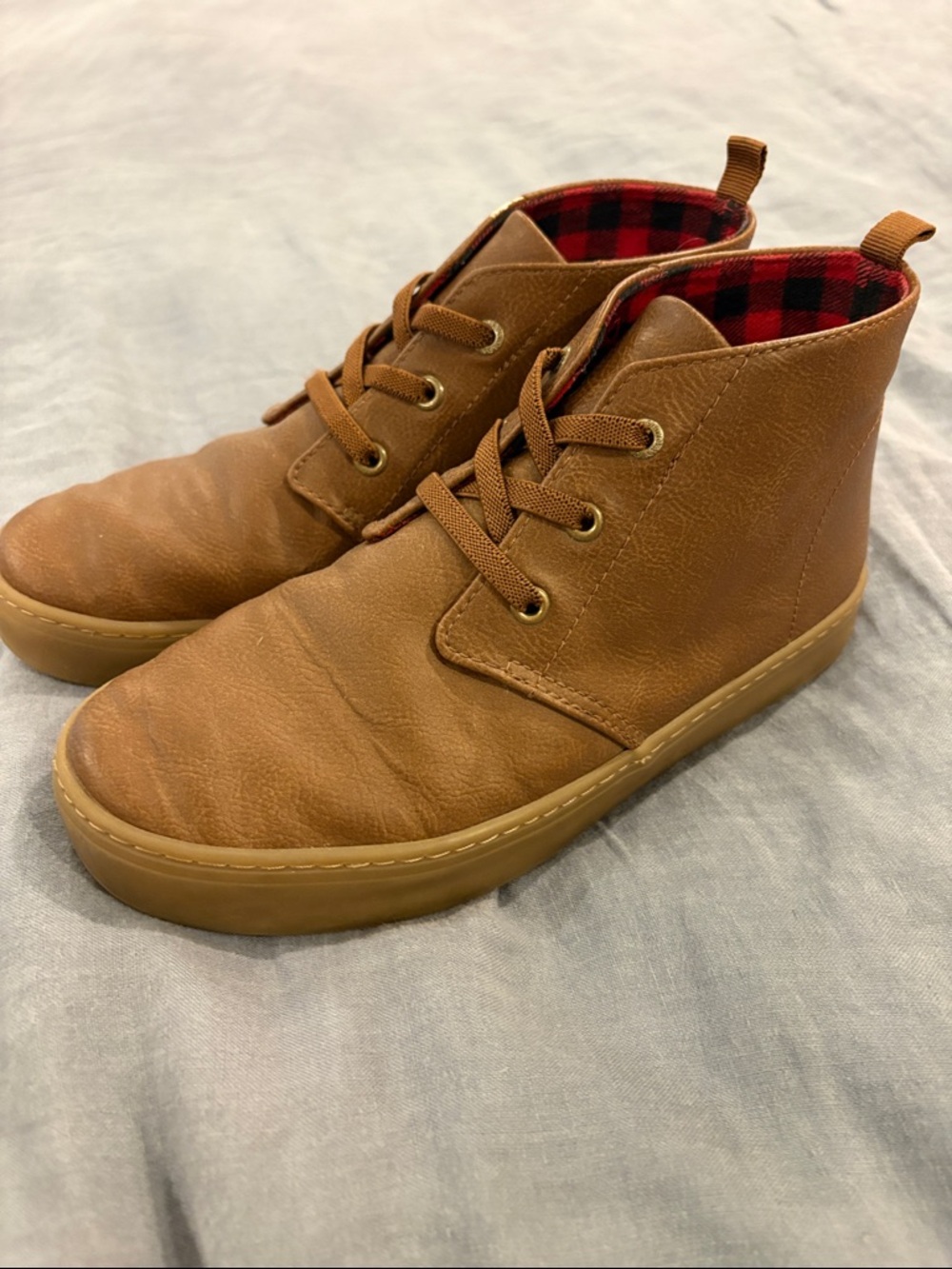 Big Kids Size 4 Tan Old Navy Chukka Sneakers - Casual Lace-Up Boots
